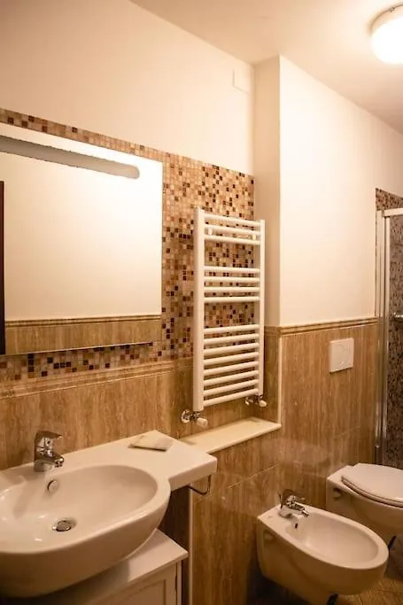 Lovely Portion Of Property Few Steps From Basilica Santa Croce Флоренция