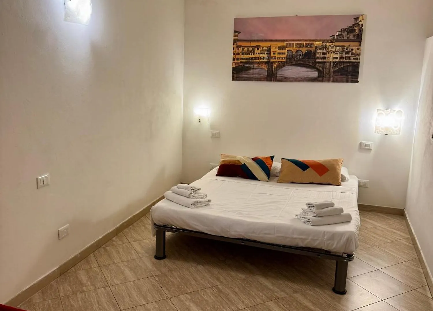 Lovely Portion Of Property Few Steps From Basilica Santa Croce Флоренция Апартаменты