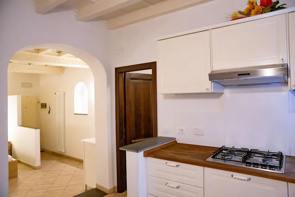 Lovely Portion Of Property Few Steps From Basilica Santa Croce فلورنس إيطاليا